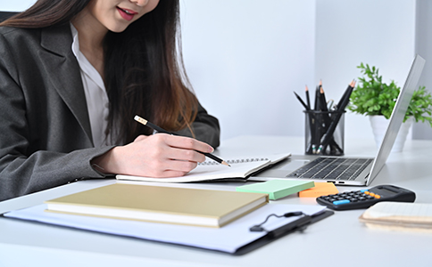 ?？谏虡?biāo)注冊(cè)代辦費(fèi)用