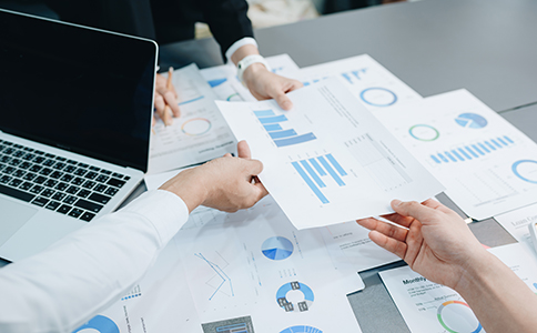 ?？谧再Y金變更的具體操作流程