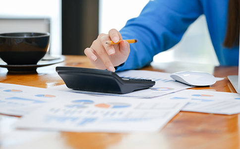 ?？谧怨举M用