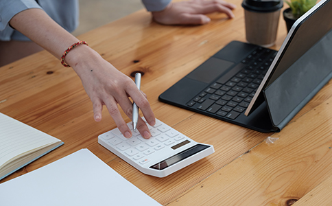 ?？谶M出口貿易公司注冊的費用