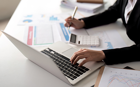 ?？谧?cè)電子商務(wù)公司所需資料