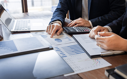 ?？诠咀?cè)法人要求