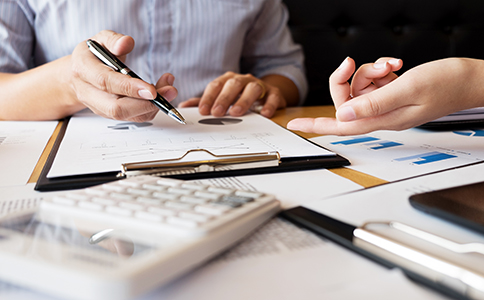 影響?？诖k公司執(zhí)照價(jià)格的因素