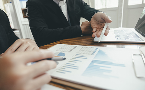 ?？陔娚坦咀?cè)的優(yōu)勢(shì)