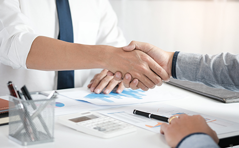 注冊?？谥型夂腺Y公司